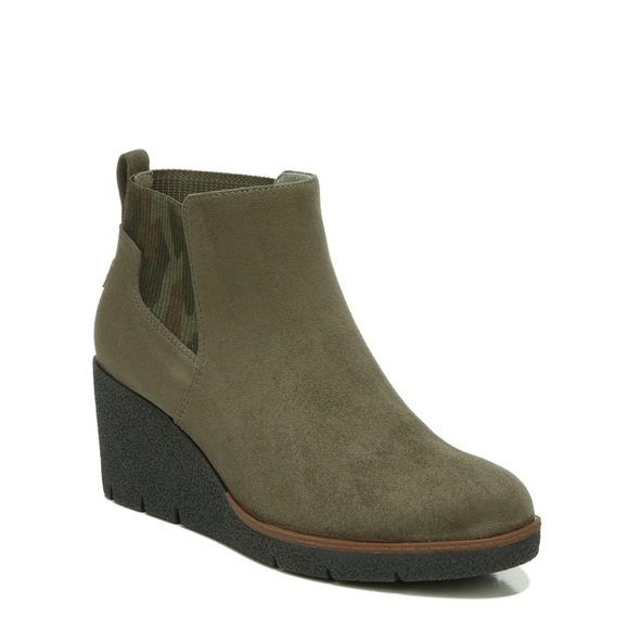 Dr. Scholl's Lean In Wedge Chelsea Boots Olive, Size 11, New in Box - Picture 2 of 12